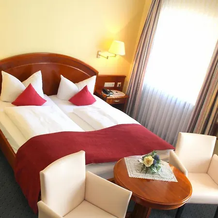 Am Heideloffplatz Szálloda 3*